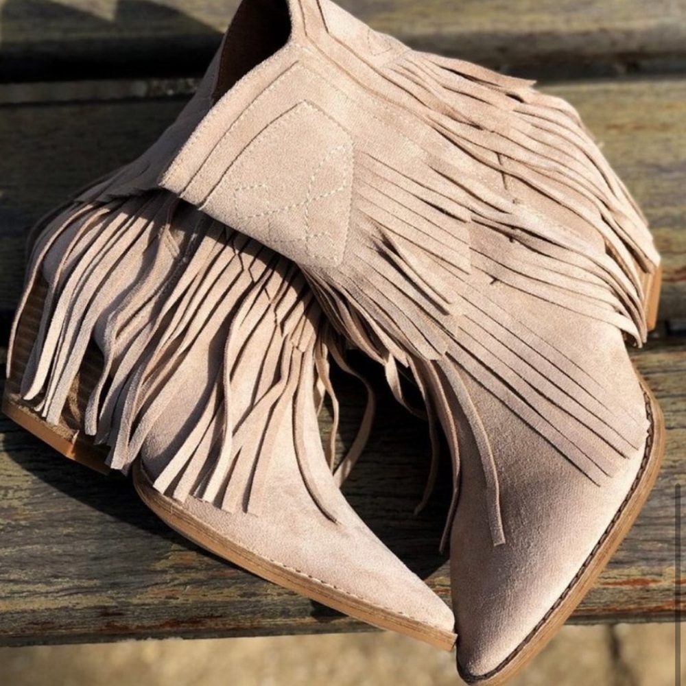 NWT fringe booties